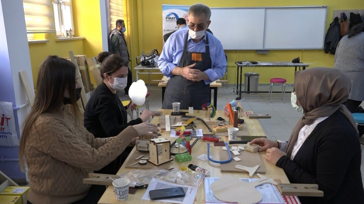 Bingöl'de atölyeler kuruldu, öğrencilere ders verecek öğretmenler eğitime alındı