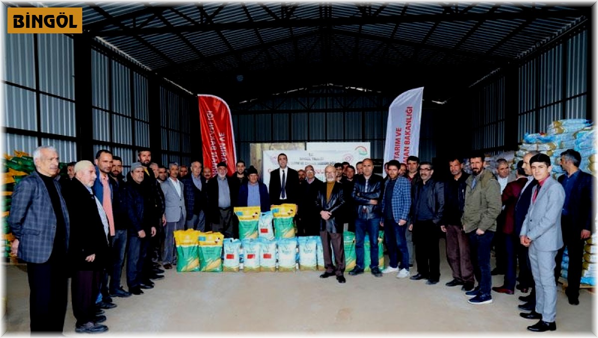 Bingöl'de çiftçilere yüzde 50 hibeli tohum dağıtıldı