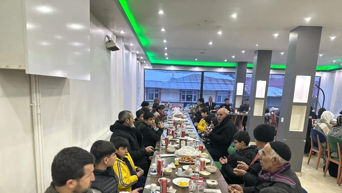 Bingöl'de çocuklar ve aileleri için iftar programı düzenlendi