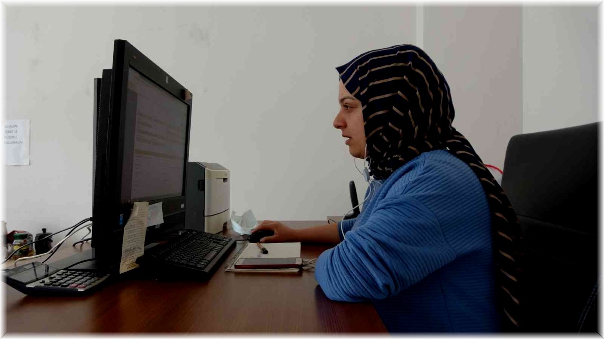 Bingöl'de Covid-19 ile mücadelede Pandemi Çağrı Merkezi canla başla mücadele veriyor