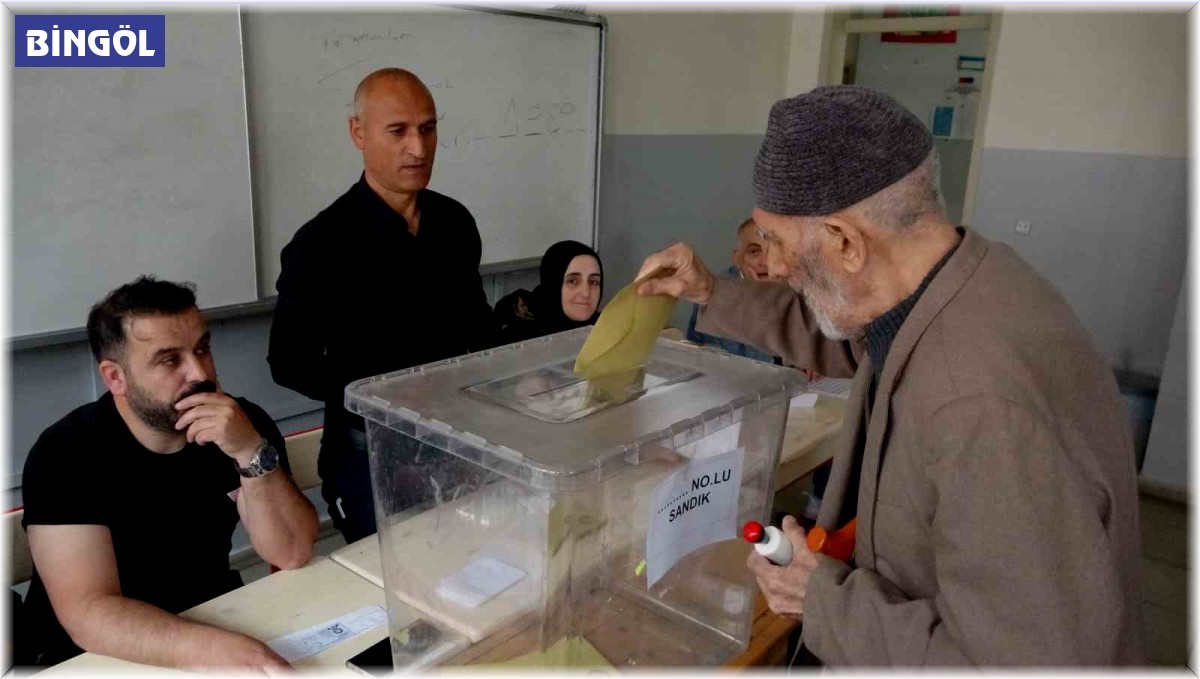 Bingöl'de Cumhurbaşkanlığı ikinci tur seçimi için oy kullanımı başladı