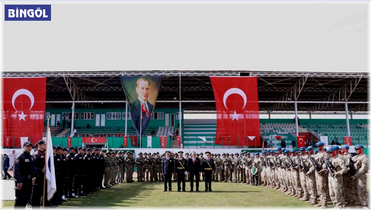 Bingöl'de Cumhuriyetin 100. yılı coşkuyla kutlandı