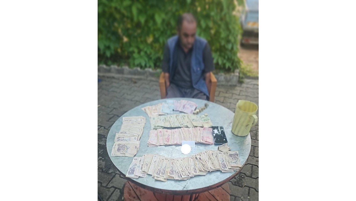 Bingöl'de dilencinin üzerinden 5 bin lira çıktı