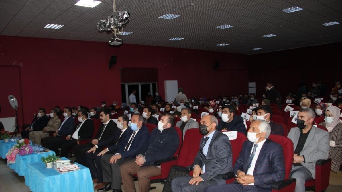 Bingöl'de Down Sendromlular sahne aldı