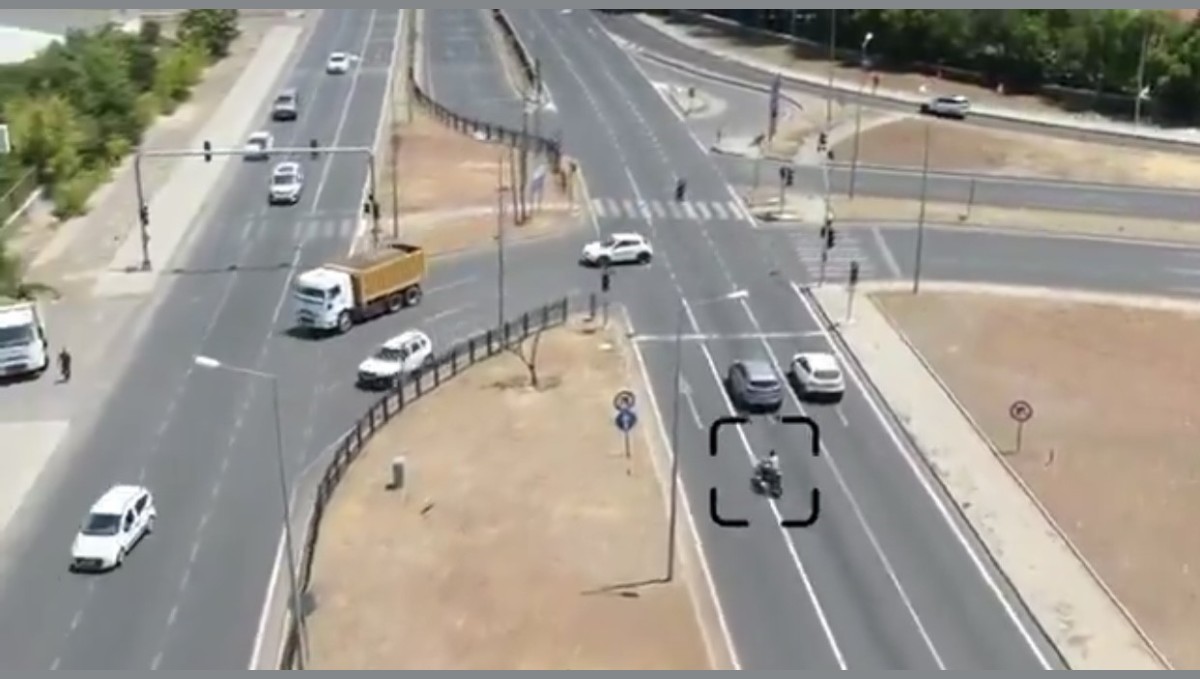 Bingöl'de dron destekli trafik denetiminde plakasız motosiklete ceza
