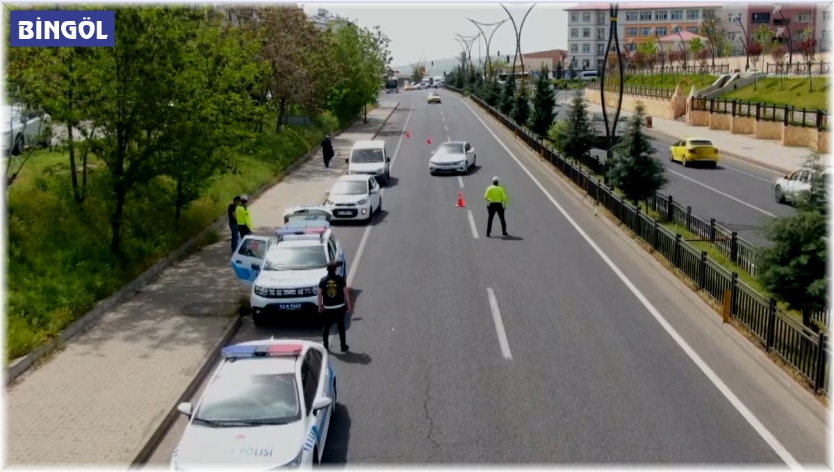 Bingöl'de dron destekli trafik denetimleri sürüyor