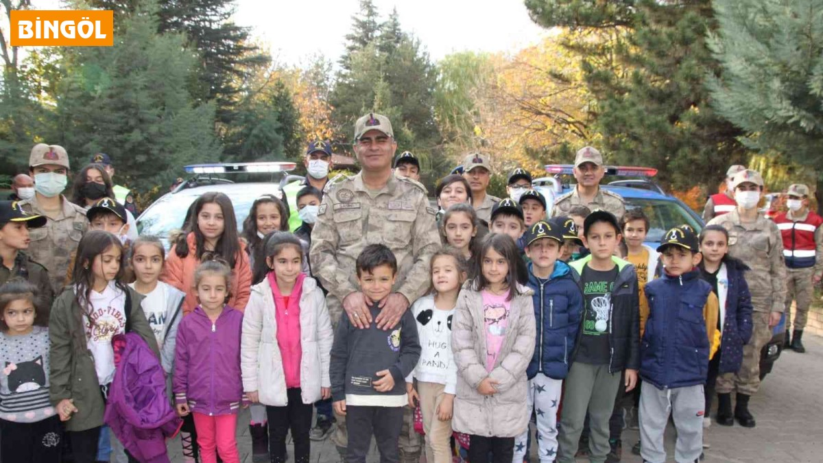Bingöl'de Dünya Çocuk Hakları Günü etkinliği