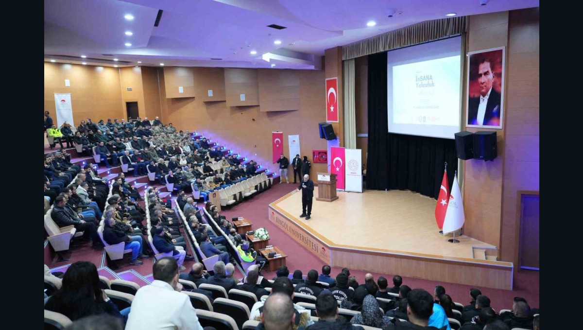 Bingöl'de gençlere ve ailelere yönelik farkındalık konferansları düzenlendi