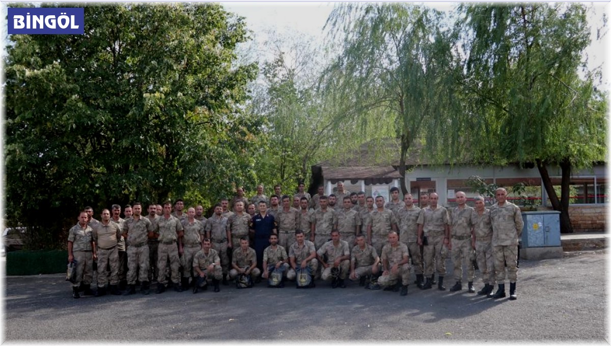 Bingöl'de güvenlik korucularına yönelik bilgilendirme toplantısı yapıldı