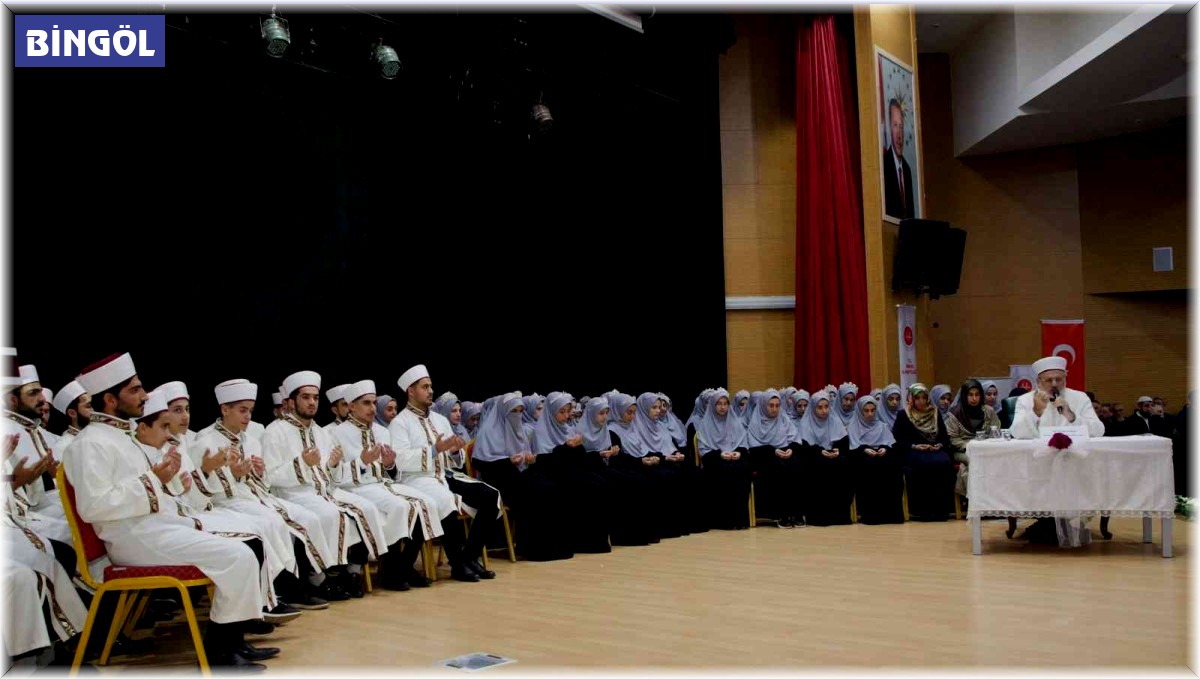 Bingöl'de hafızlığı tamamlayan 89 öğrenci için icazet merasimi düzenlendi