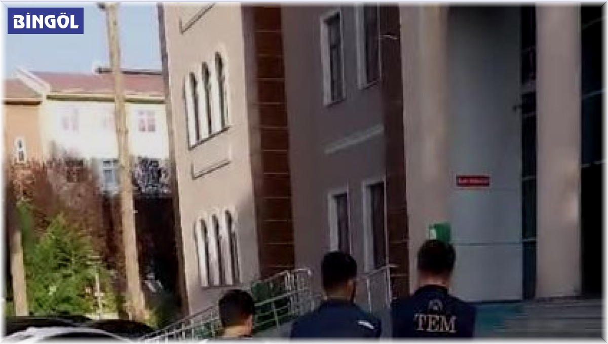 Bingöl'de haklarında kesinleşmiş hapis cezası bulunan 2 kişi yakalandı