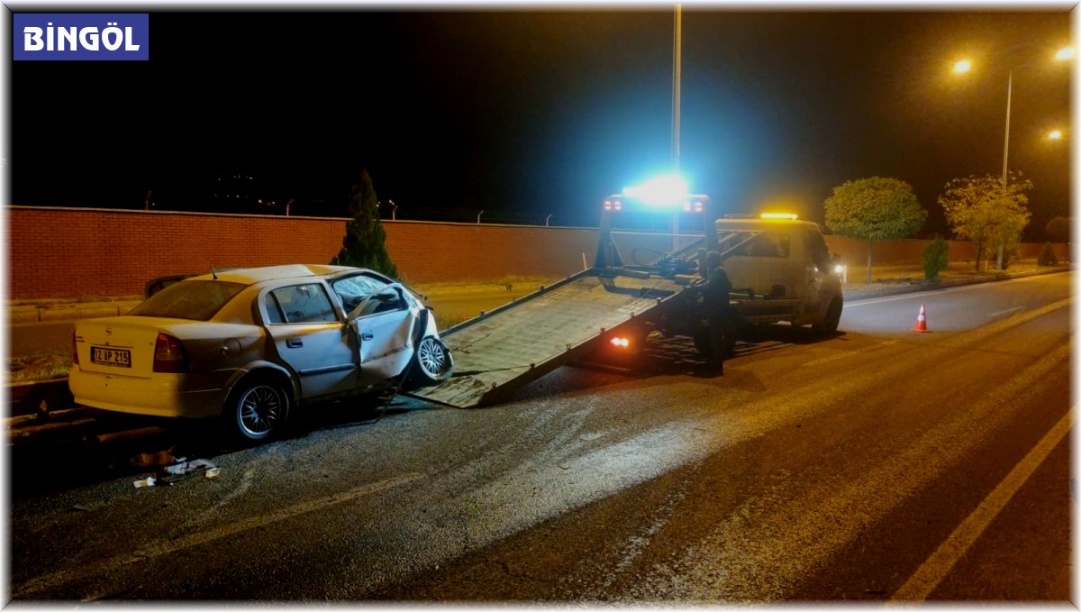 Bingöl'de iki ayrı trafik kazası: 12 yaralı