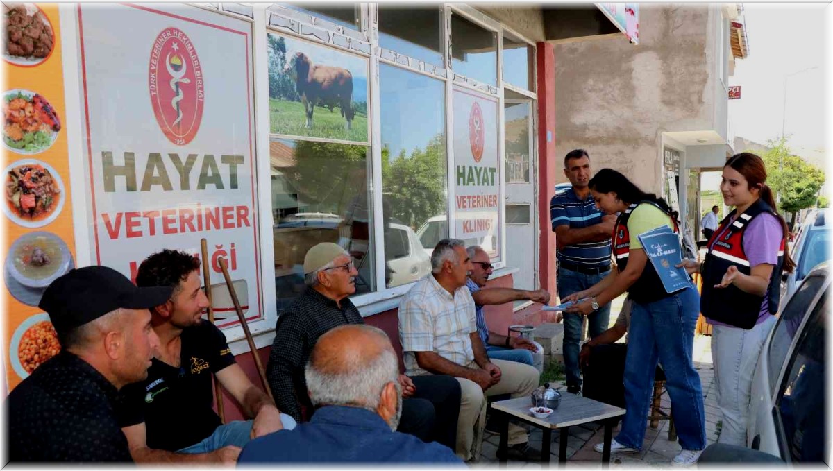 Bingöl'de jandarma ekiplerinin bilgilendirme çalışmaları sürüyor