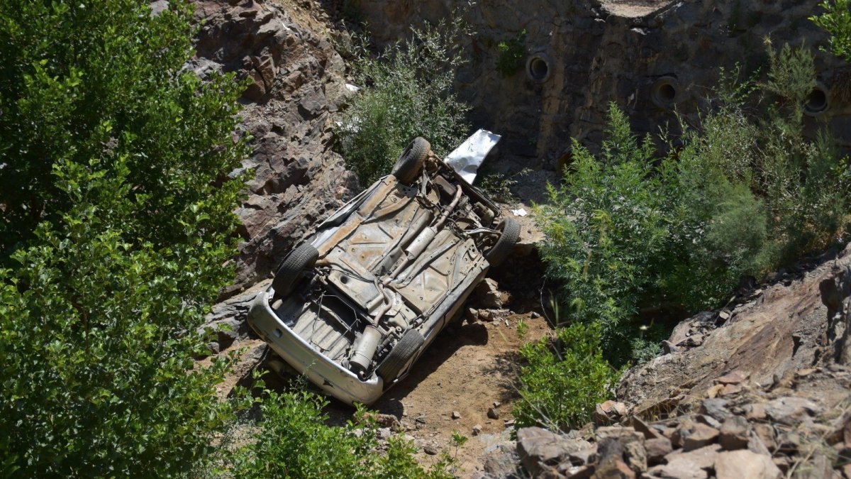 Bingöl'de kahreden kaza: 3 aylık bebek hayatını kaybetti