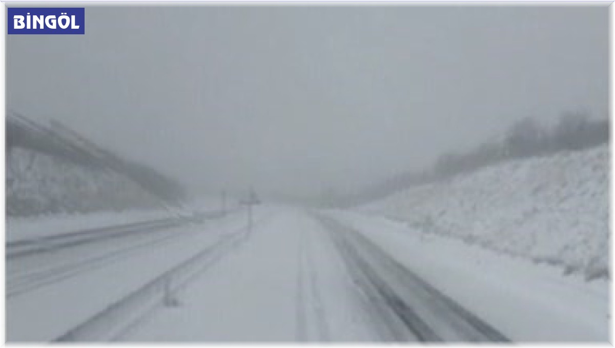 Bingöl'de karayollarında karla mücadele çalışmaları