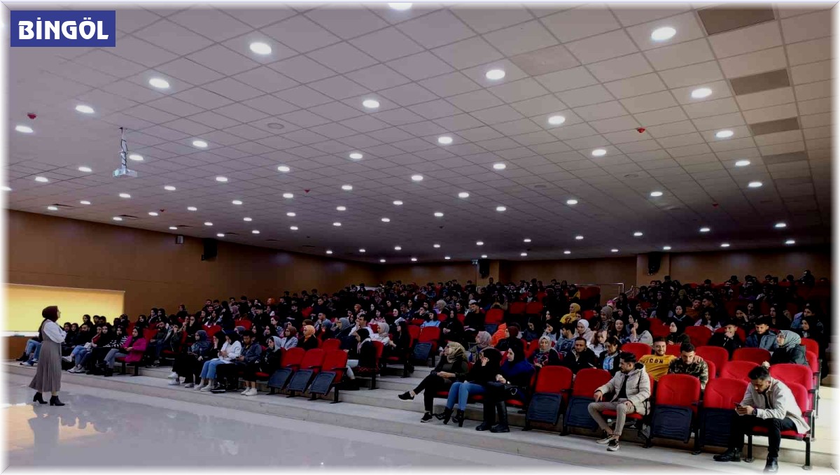 Bingöl'de öğrencilere "Evlilik Öncesi Eğitim" semineri verildi