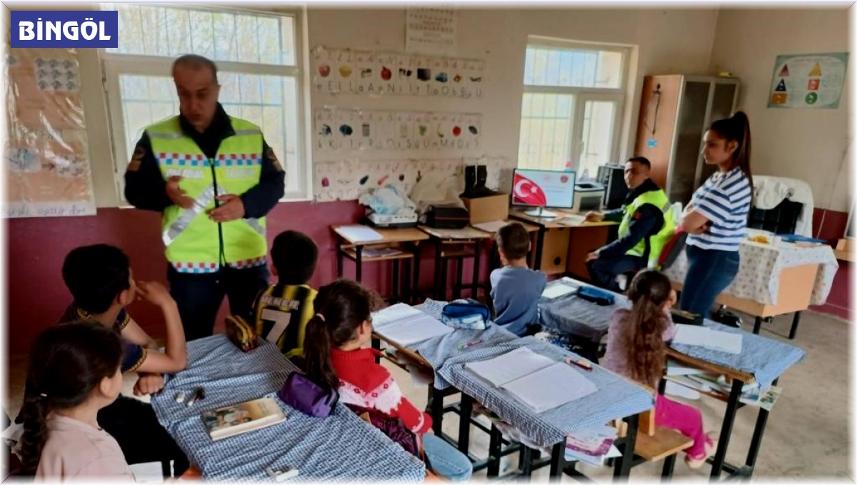 Bingöl'de öğrencilere trafik eğitimi verildi