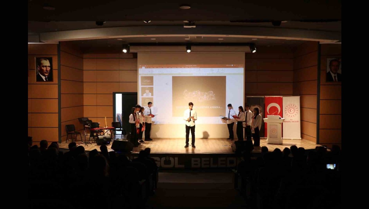 Bingöl'de Öğretmenler Günü coşkuyla kutlandı