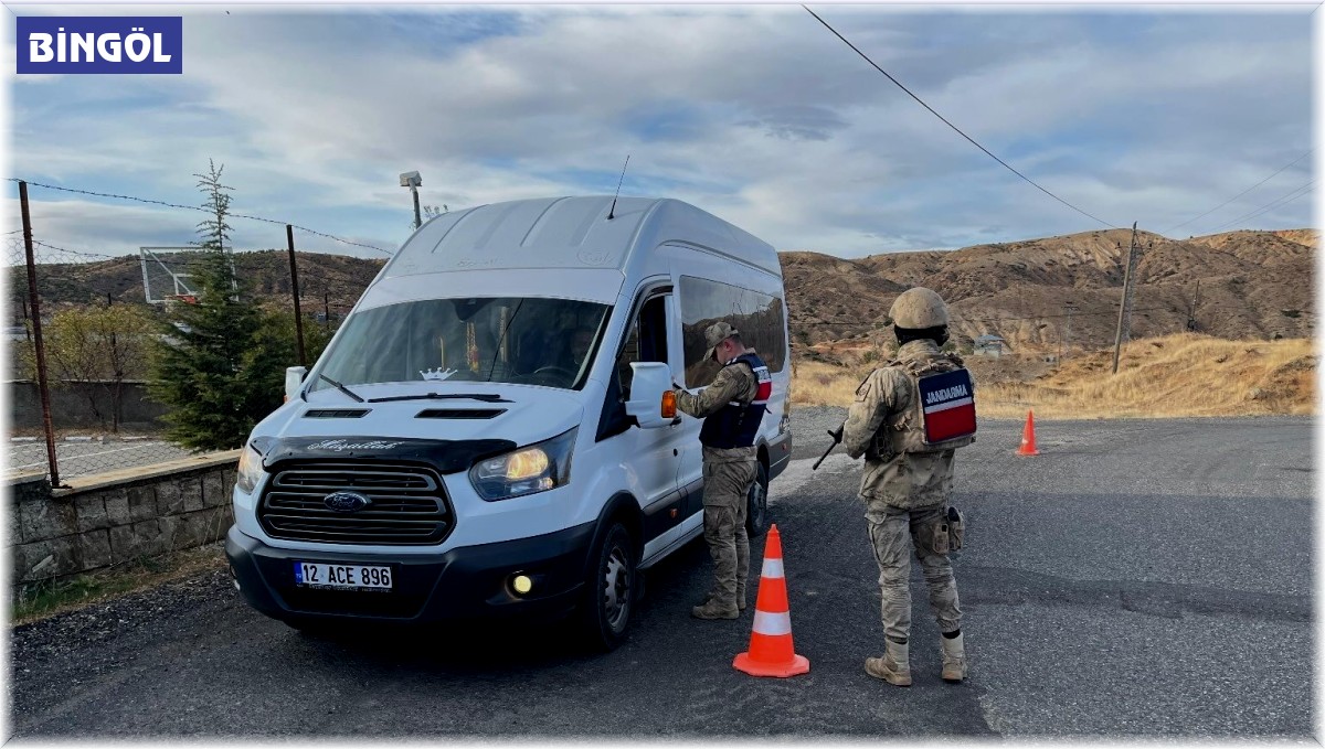Bingöl'de okul çevreleri ve servis araçları denetlendi