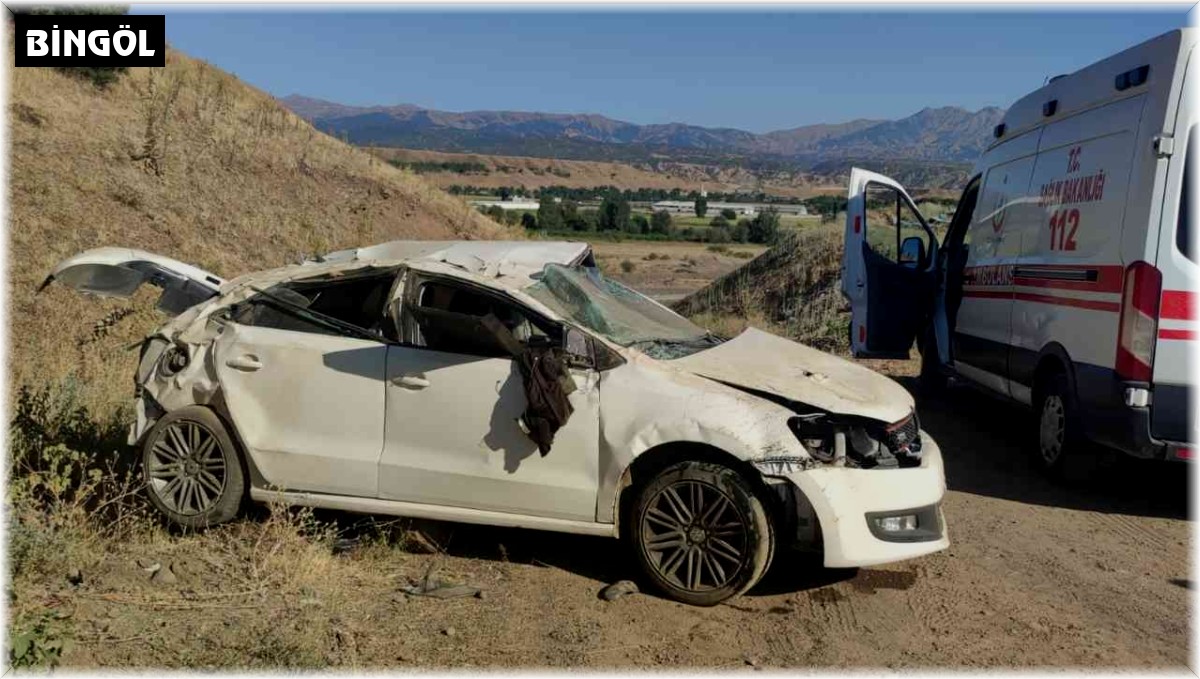Bingöl'de otomobil takla attı: 1 yaralı