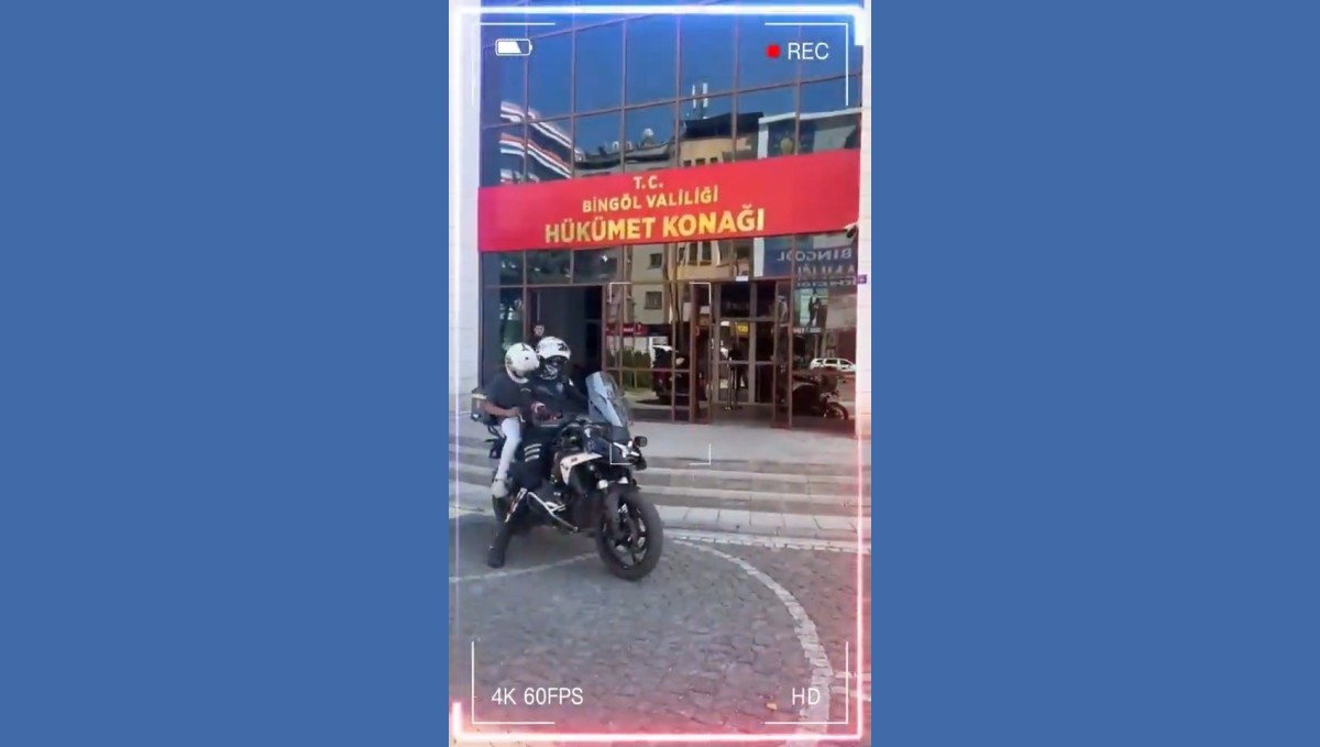 Bingöl'de sınava geç kalan öğrencileri polisler yetiştirdi