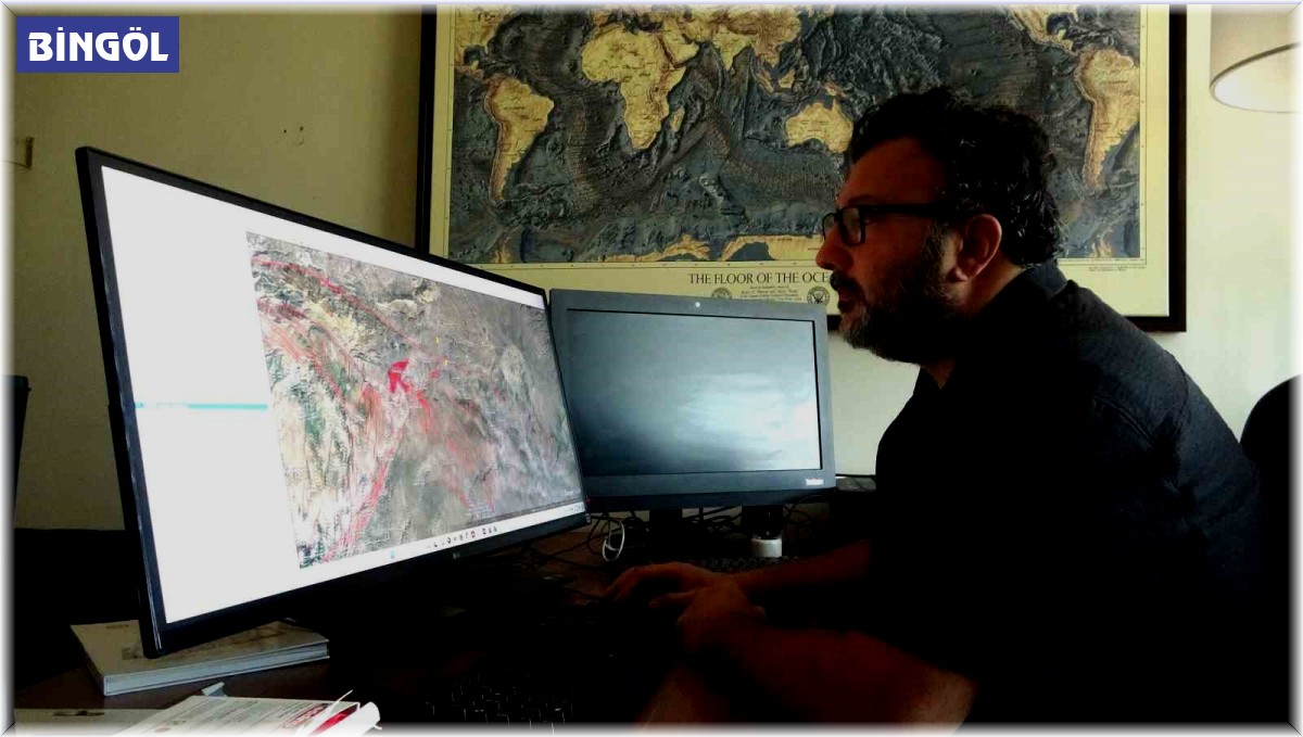 Bingöl'de son günlerde meydana gelen depremlerin ardından uzmanı uyardı: "Burası 7.4'ten büyük bir deprem yaşayabilir"