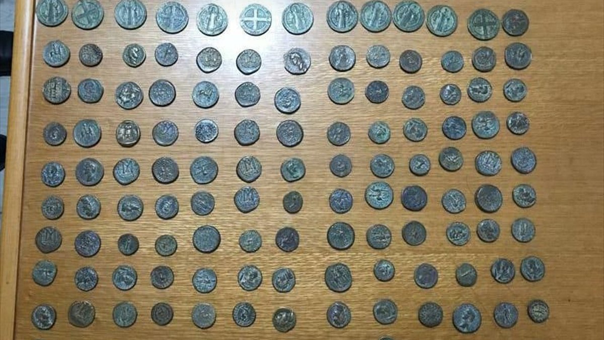 Bingöl'de tarihi eser operasyonunda 146 sikke ve 2 madalyon ele geçirildi