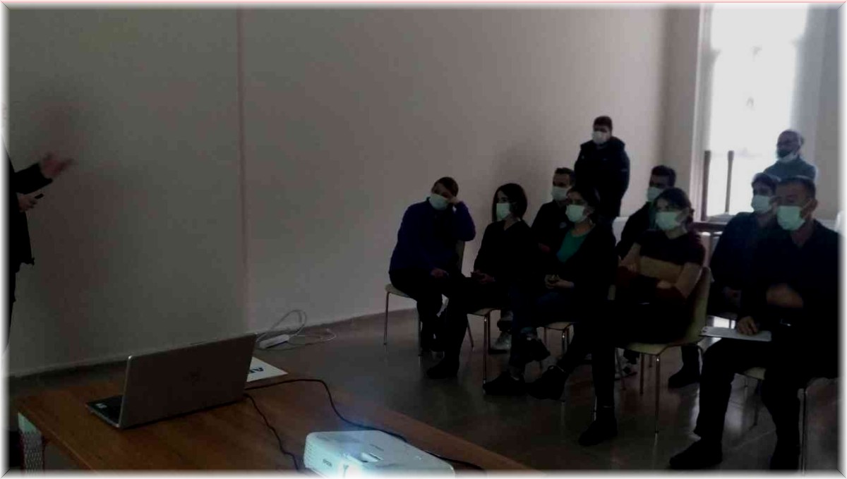 Bingöl'de temel afet eğitimleri sürüyor