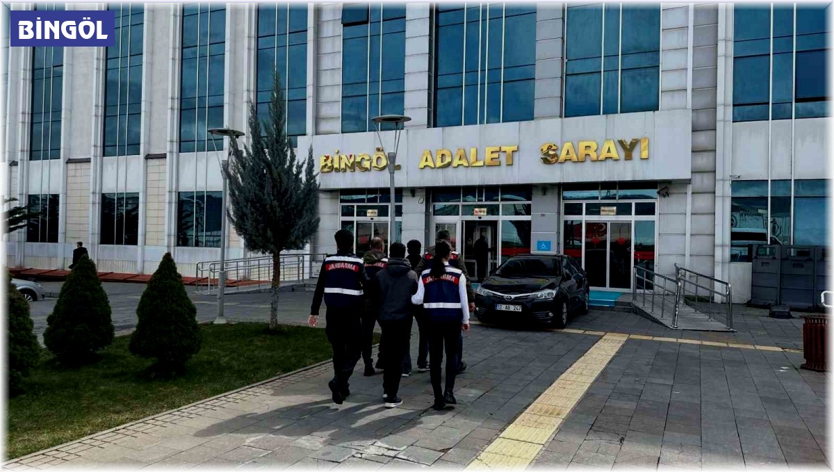 Bingöl'de terör örgütü propagandası yapan 4 kişi gözaltına alındı