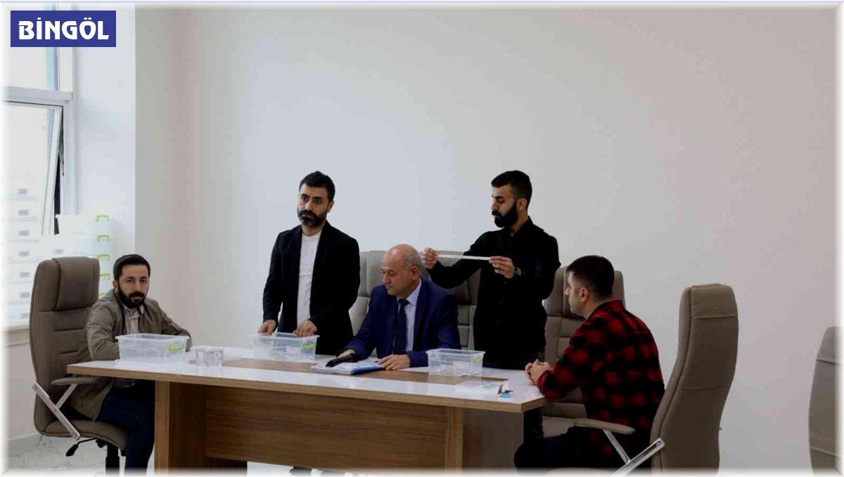 Bingöl'de TOKİ konutları için kura çekildi
