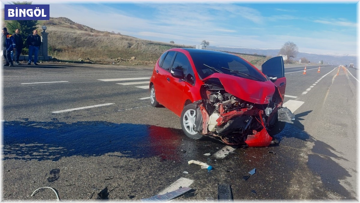 Bingöl'de trafik kazası: 4 yaralı