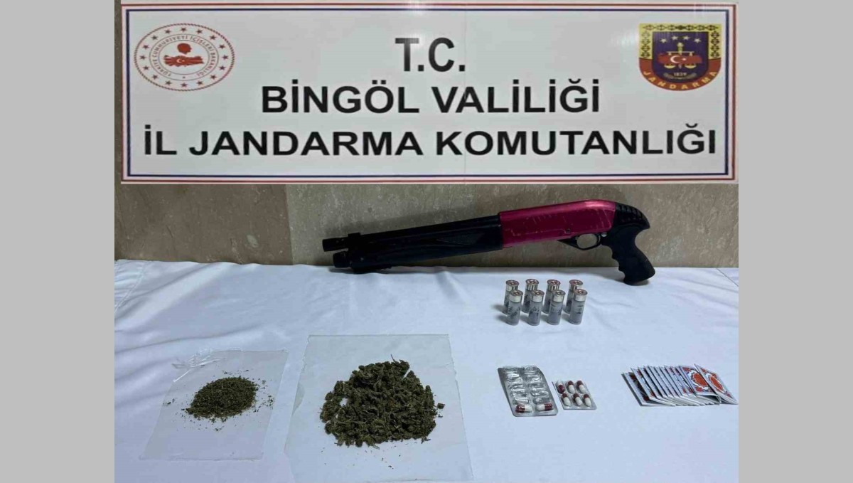 Bingöl'de uyuşturucu madde ve ruhsatsız silah ele geçirdi