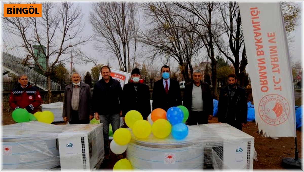 Bingöl'de yetiştiricilere yüzde 60 hibeli süt soğutma tankı dağıtıldı