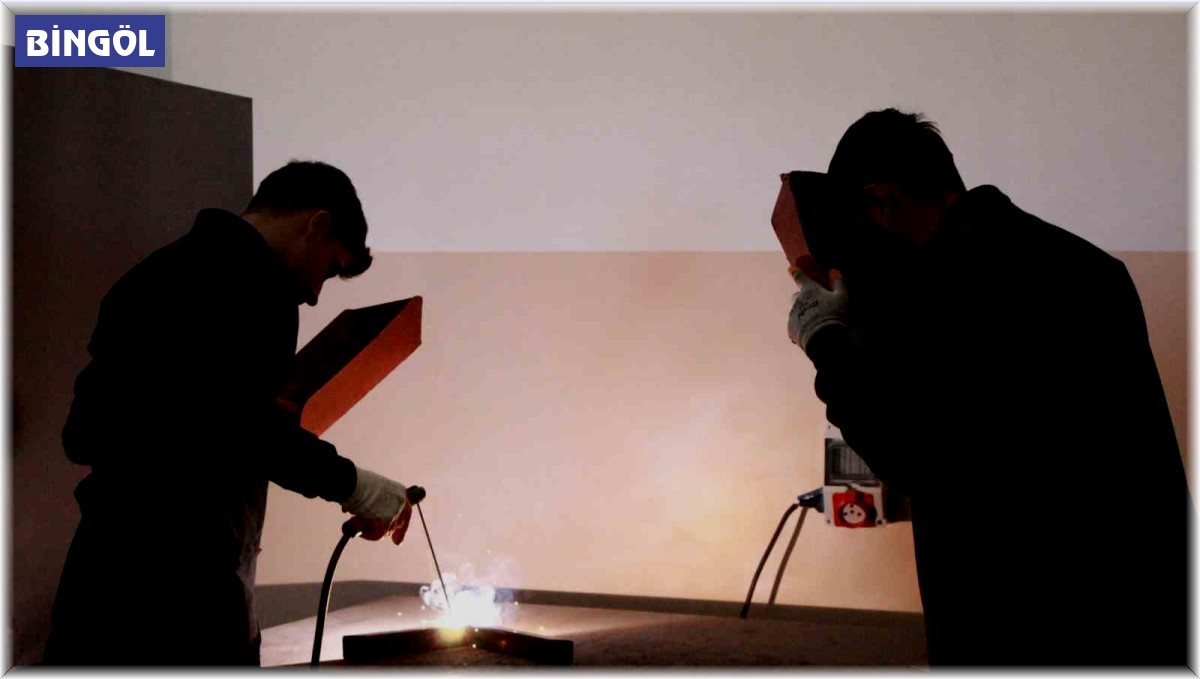 Bingöl'deki meslek lisesi, 1,5 yılda 3 milyon 500 bin liranın üzerinde ciro elde etti