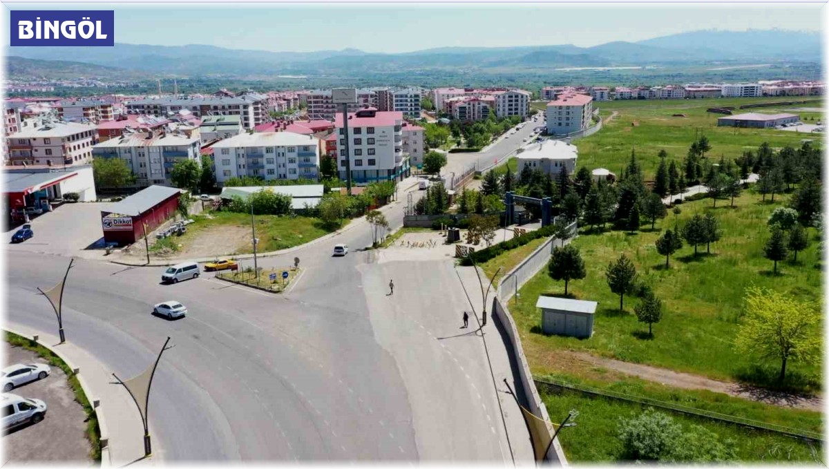 Bingöl'deki yol genişletme çalışmaları, trafiğe can suyu oluyor