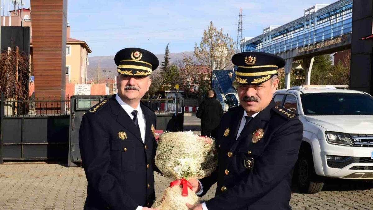 Bingöl emniyetinde devir teslim töreni