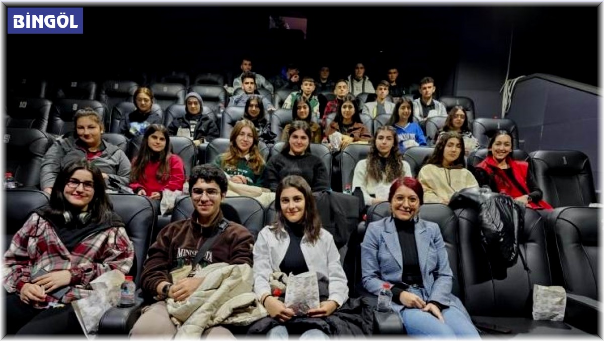 Bingöl emniyetinden öğrencilere sinema etkinliği
