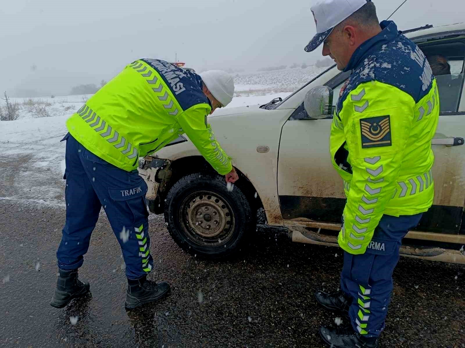 Bingöl jandarmadan trafik denetimi