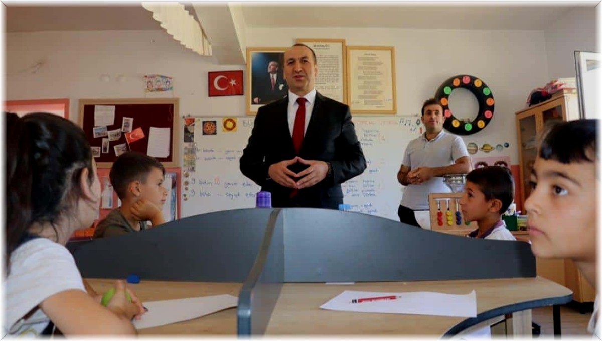 Bingöl Milli Eğitim Müdürü Halil Yücel destekleme kurslarında incelemelerde bulundu