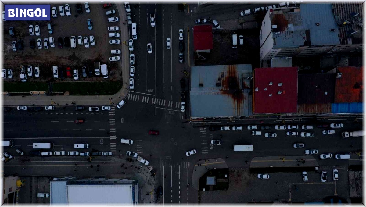 Bingöl'ün en işlek kavşağında yollar 6 şeride yükseltildi