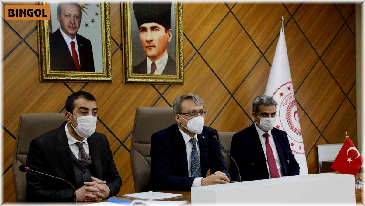 Bingöl Valisi Ekinci köy sakinlerinin taleplerini dinledi