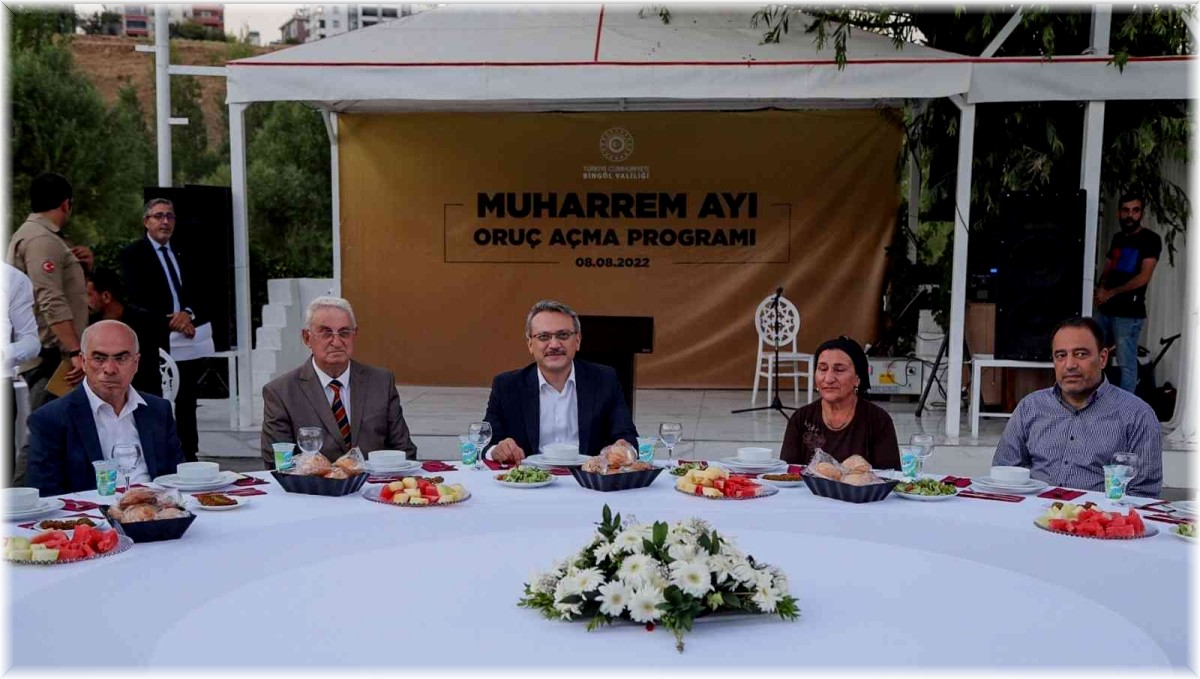 Bingöl Valisi Kadir Ekinci: "Kerbela, mazlumun yanında durmayı öğütleyen ortak acımızdır"