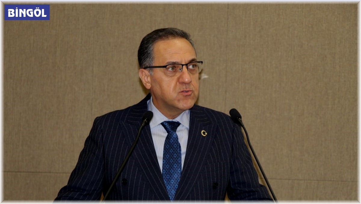 Bingöl Valisi Usta: ''Sağlam zeminlere binalarımızı yapacağız, binalarımız yıkıksa, ağır hasarlıysa, çürükse o binaları bir kere boşaltacağız"