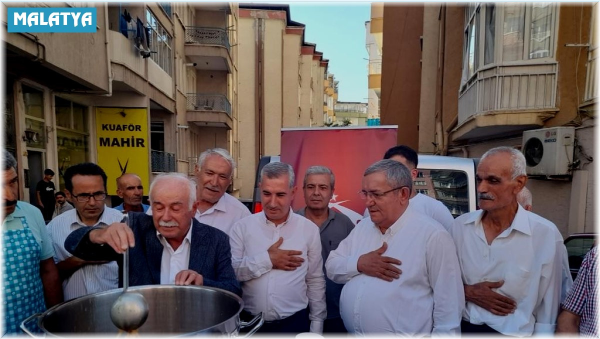 Binlerce vatandaşa aşure ikramı