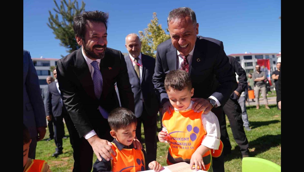 "Bir Anadolu Şenliği" coşkusu Bingöl'de başladı