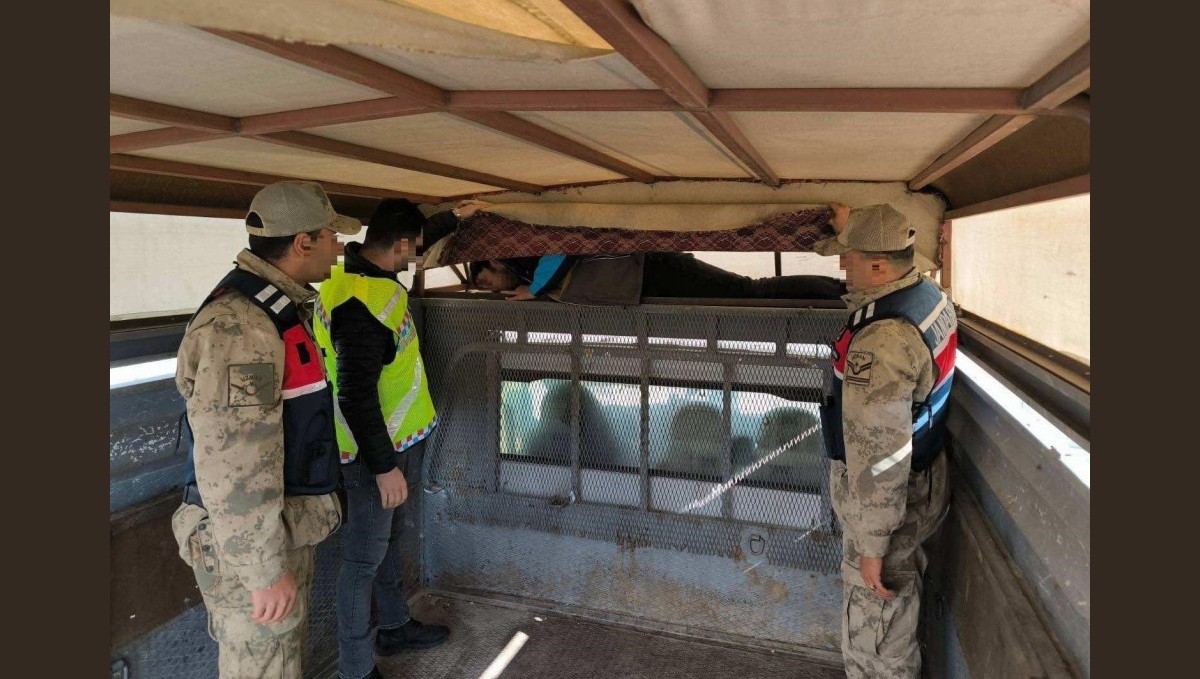 Bir ay içinde 28 düzensiz göçmen yakalandı