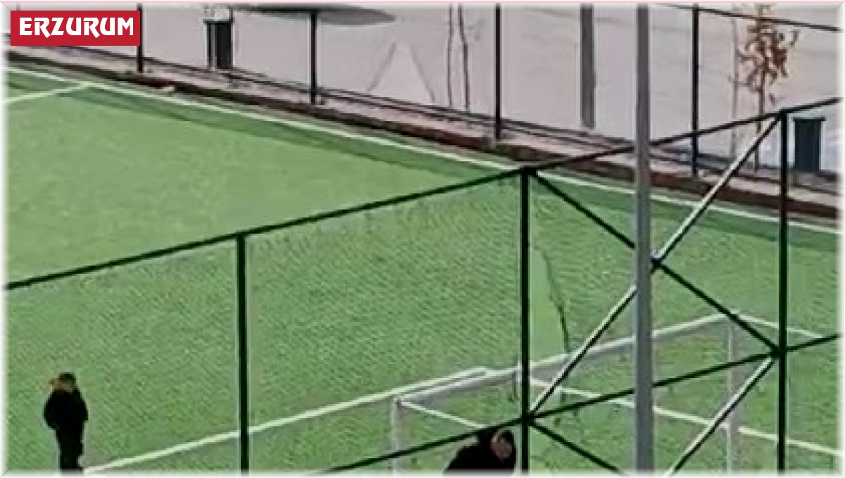 Bir babanın çocuğuna yaptığı akıl almaz görüntüler