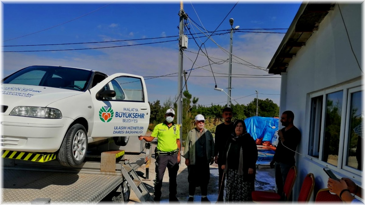 Bir günde 120 sürücü ve 226 yolcuya trafik eğitimi verildi