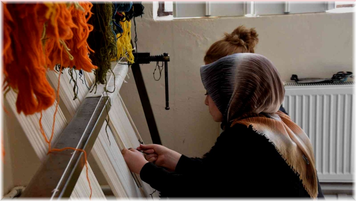 Bitlis Belediyesinden halı kilim dokuma kursu
