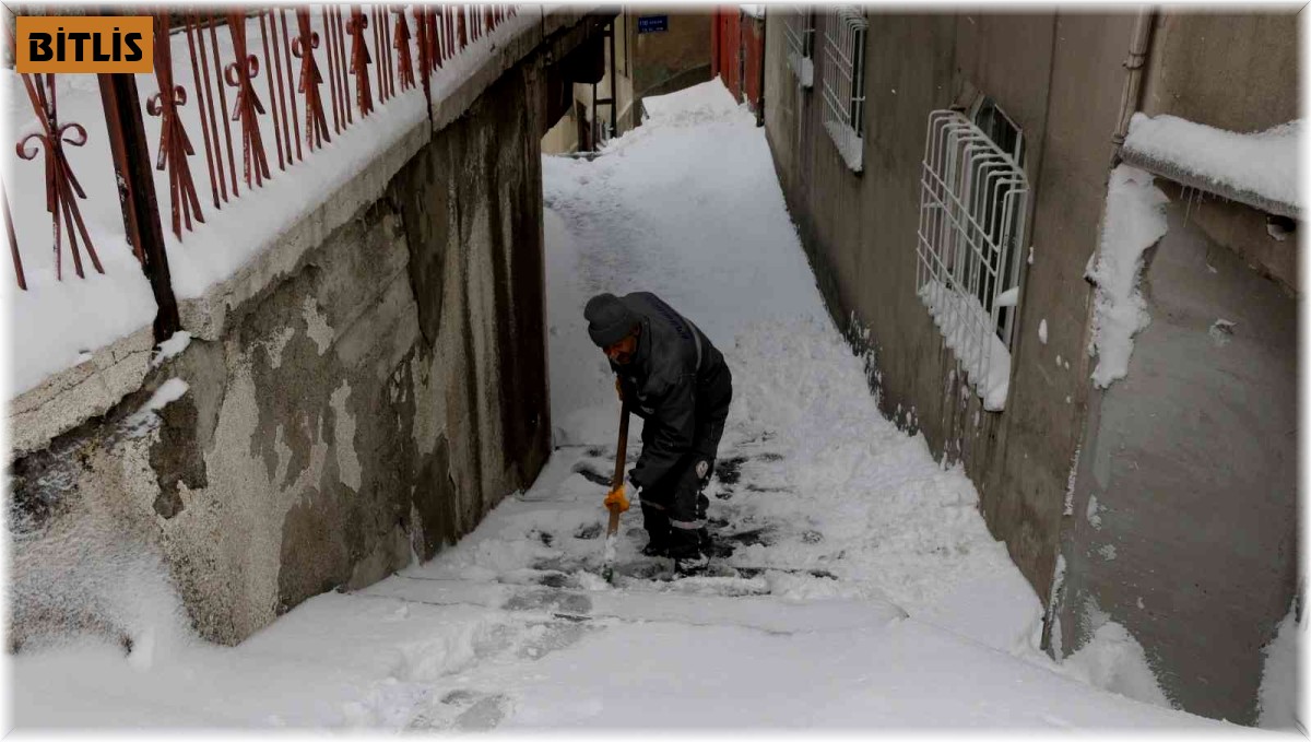 Bitlis Belediyesini karla mücadele çalışmaları